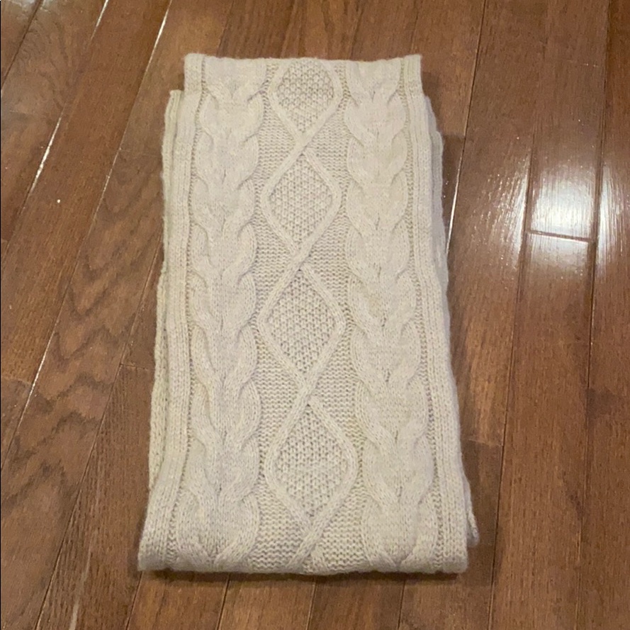 C By Bloomingdale’s Cashmere Beige Scarf